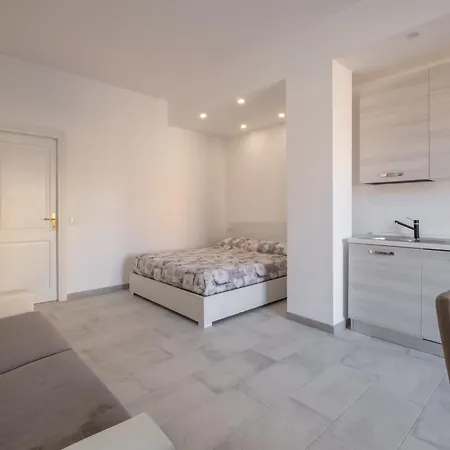 Dimoras Monolocale Confortevole Apartment *